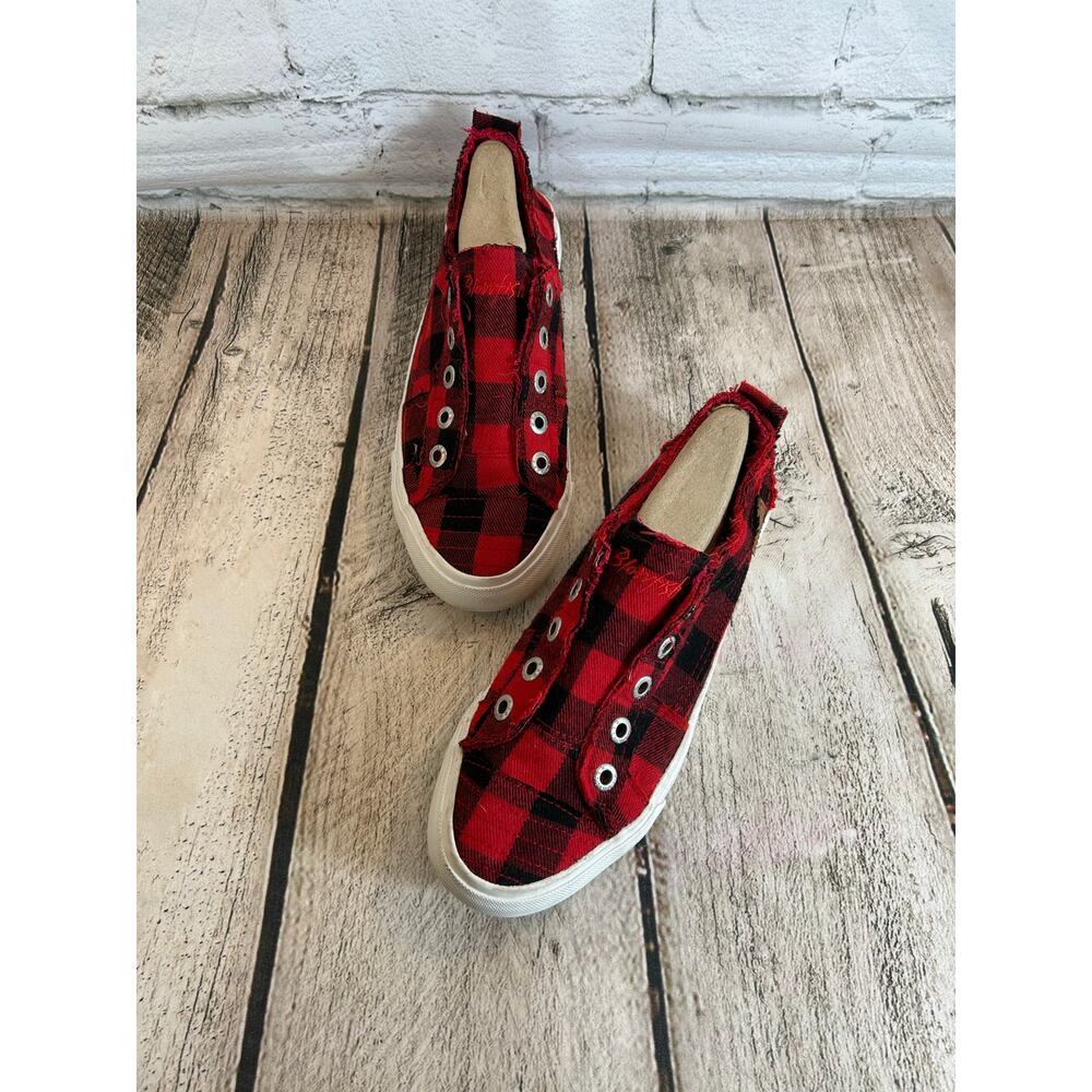 BLOWFISH Women’s Malibu Play Slip-On Canvas Sneakers / Size: 8